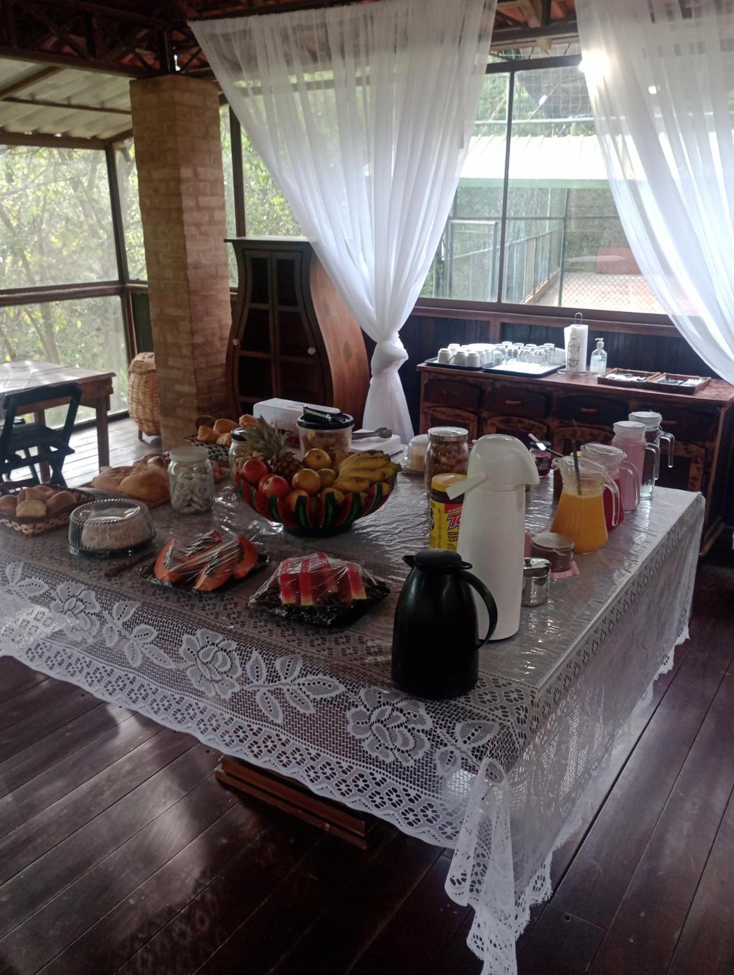 Pousada Nossa Senhora Aparecida Aiuruoca Habitación foto